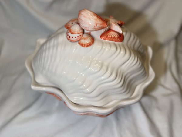Seashell scampi tureen