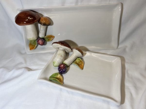 Medium mushroom napkin plate