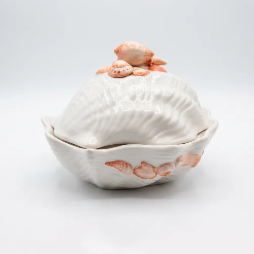 Seashell scampi tureen