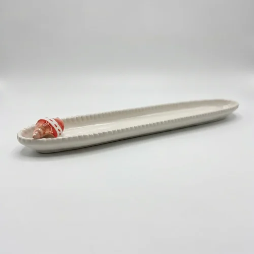 Red baguette dish
