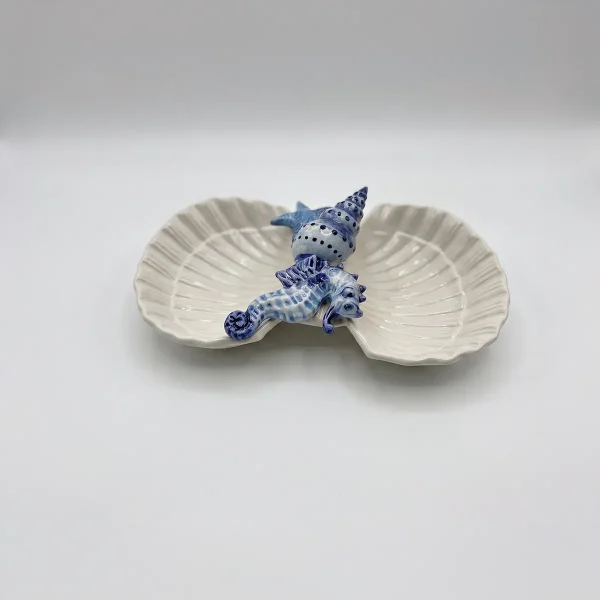 Seahorse shell double bowl