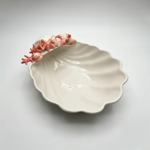 Seashell bowl red coral