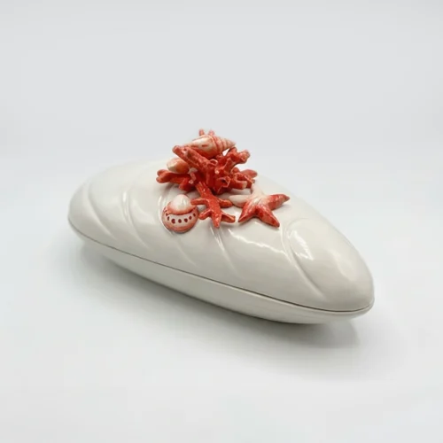 Large mussel tureen red coral