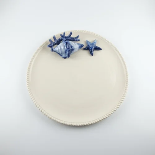 Round blue coral plate