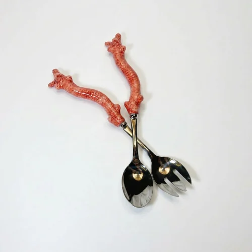 Red coral salad servers