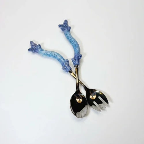 Blue coral salad servers