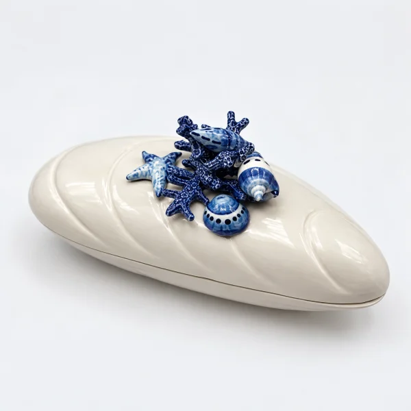 Large mussel tureen blue coral