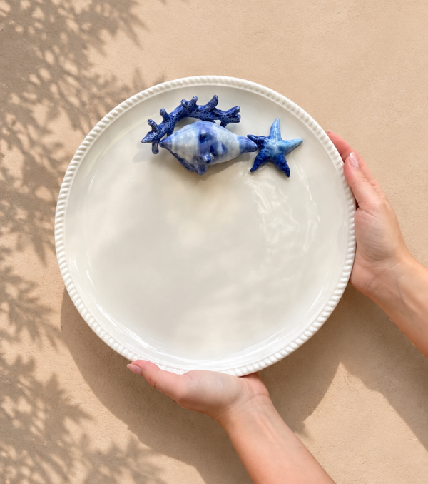 Round blue coral plate