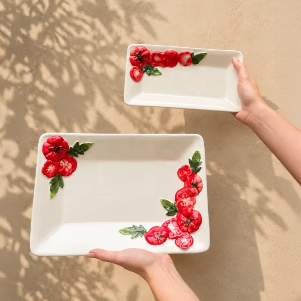 Small square tomato plate