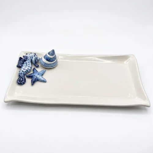 77cf4c23-860a-48a1-b59d-79e77f84a9f3 copy Medium seahorse napkin plate
