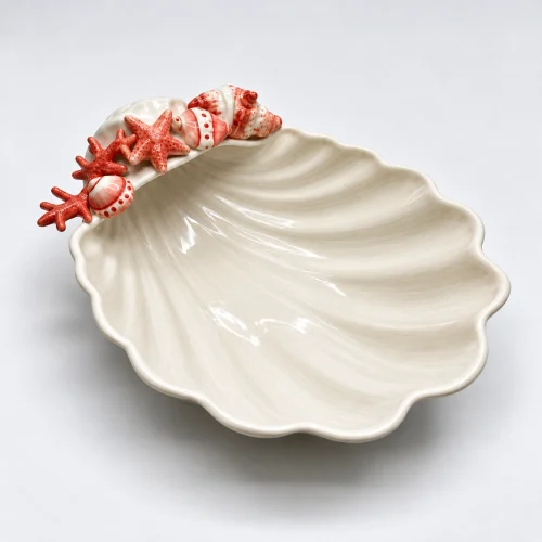 a7b910ac-3e82-4e49-98f8-13705c2f0dc2 copy Seashell bowl red coral