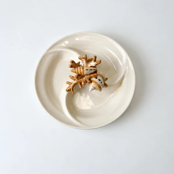 Beige coral appetizer plate
